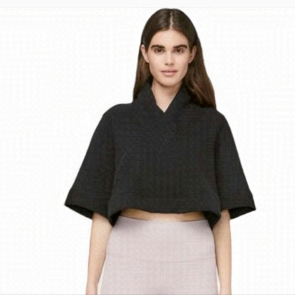 lululemon athletica Sweaters - Lululemon Know your Angles Poncho